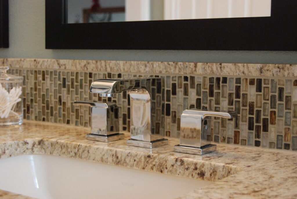 Bathroom: dsc 0031