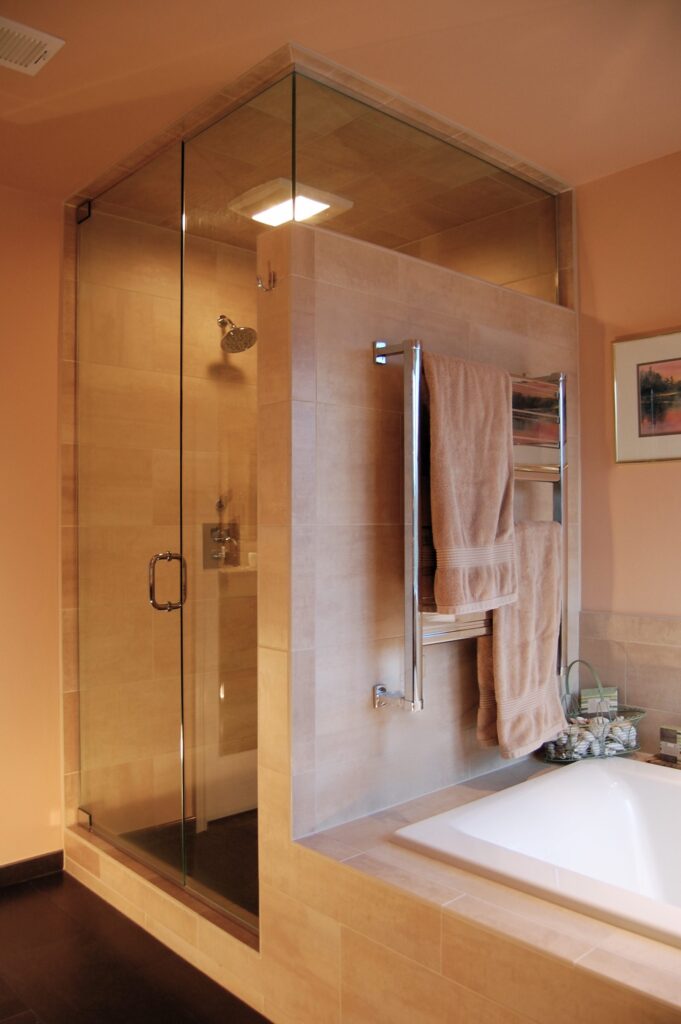 Bathroom: dsc 0062 2