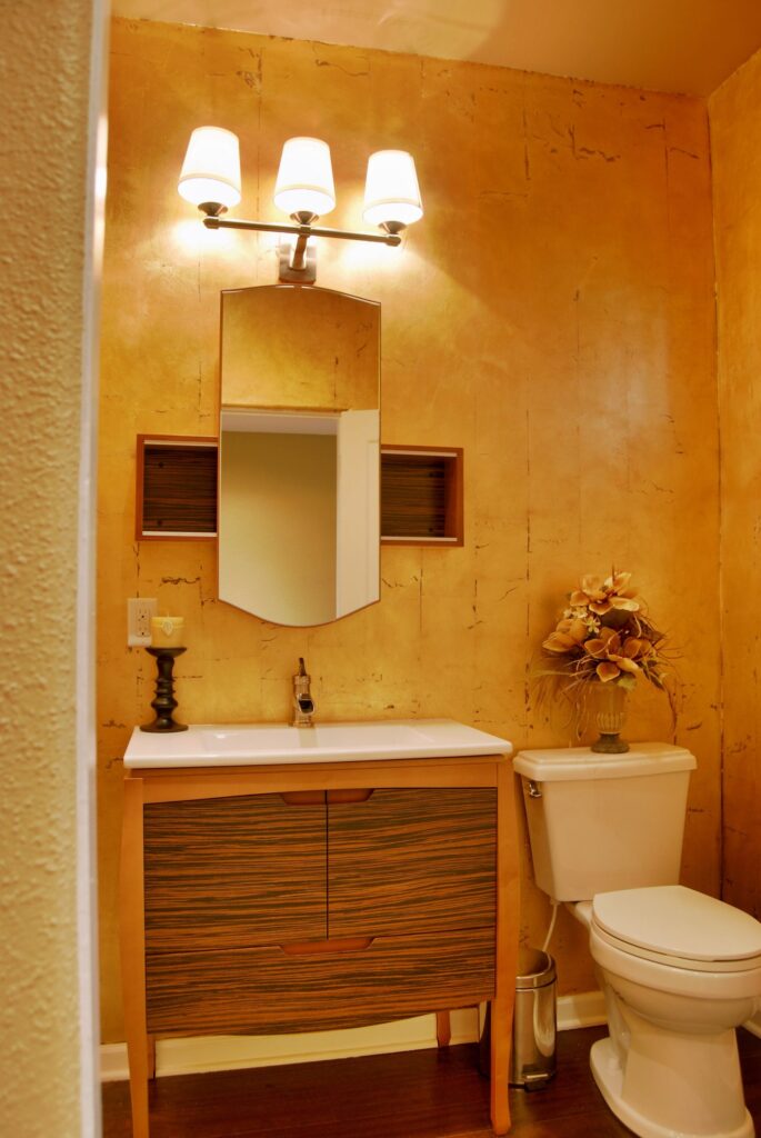Bathroom: kutsch powder1